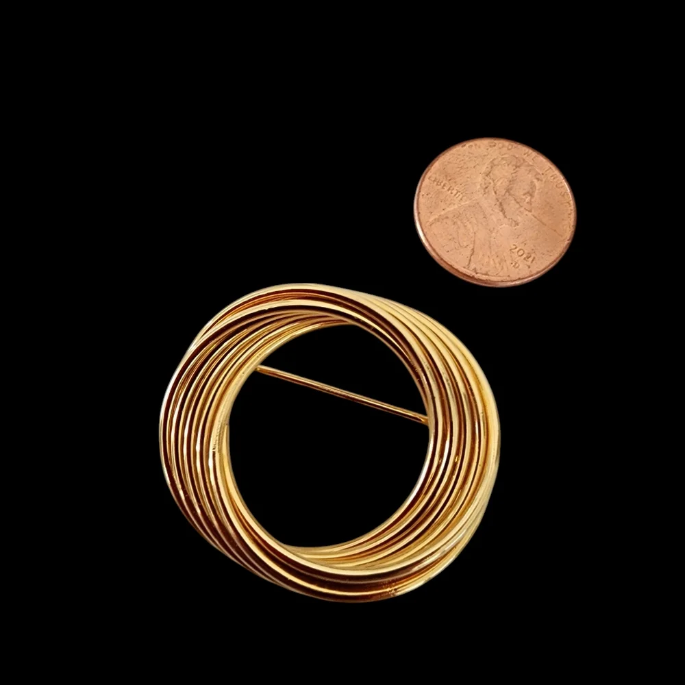Napier Vintage Brooch Pin circle brooch gold tone